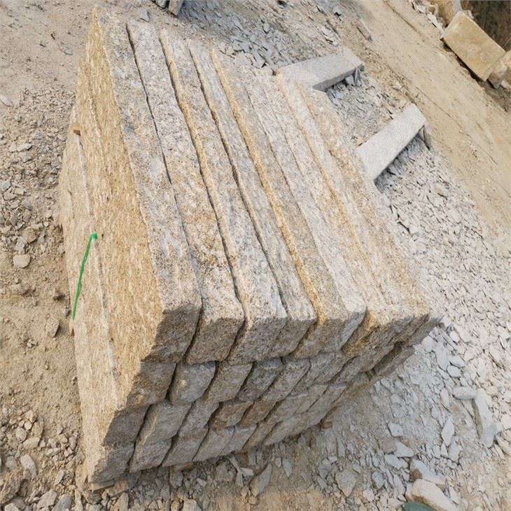 G682 Granite Kerbstones